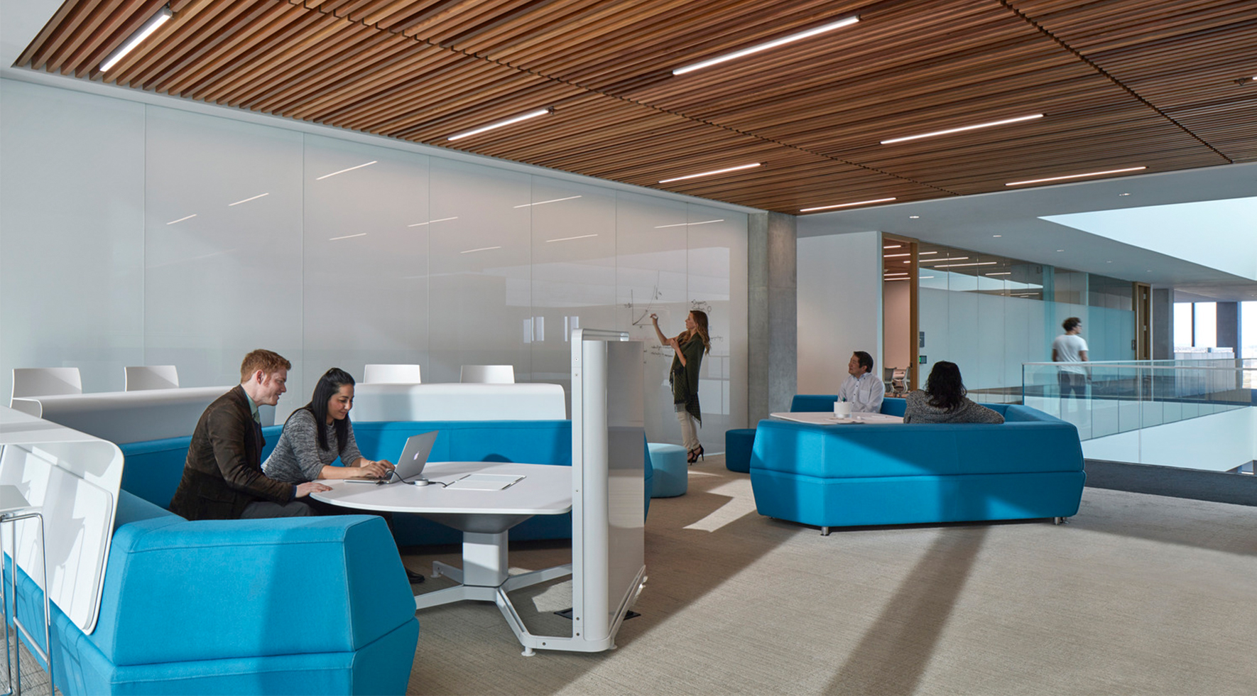 Small format interactive collaborative hardware arrangements at Canon