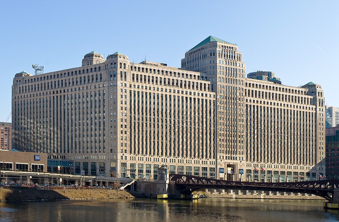 1099px-Merchandise_Mart_080405